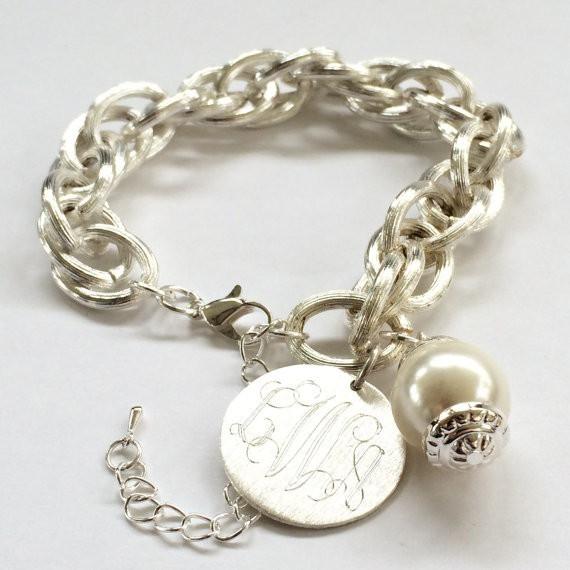 Personalized Monogram Bracelet with Pearl in Gold or Silver