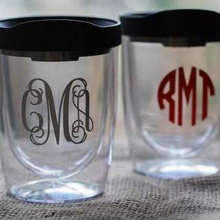 Personalized Acrylic Wine Glasses with Tops Stemless Non-Breakable