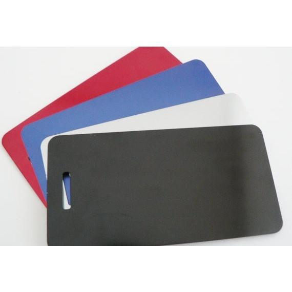 luggage tag colors